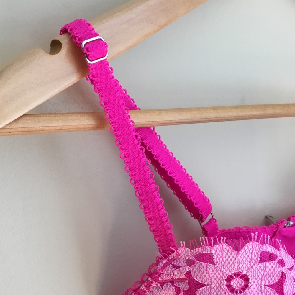 Victoria’s Secret Dream Angels Lined Demi Pink Lace Back Zip Bra - Picture 6 of 11